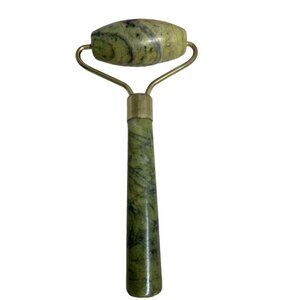 The Beauty Spot Jade Facial Roller
